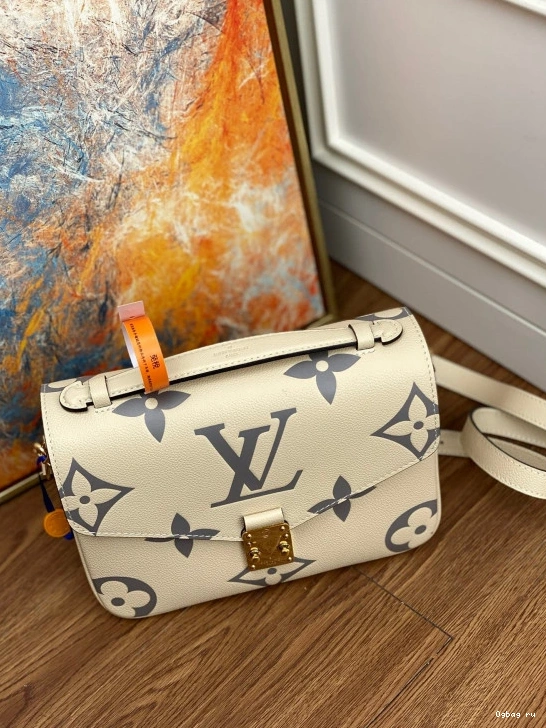 LOUIS MÉTIS POCHETTE VUITTON 0825